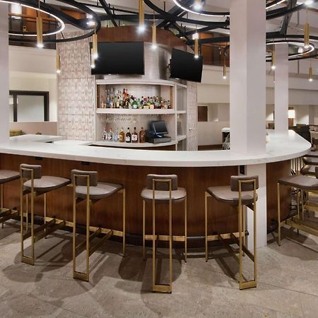 Embassy Suites Tysons Corner Eksteriør billede