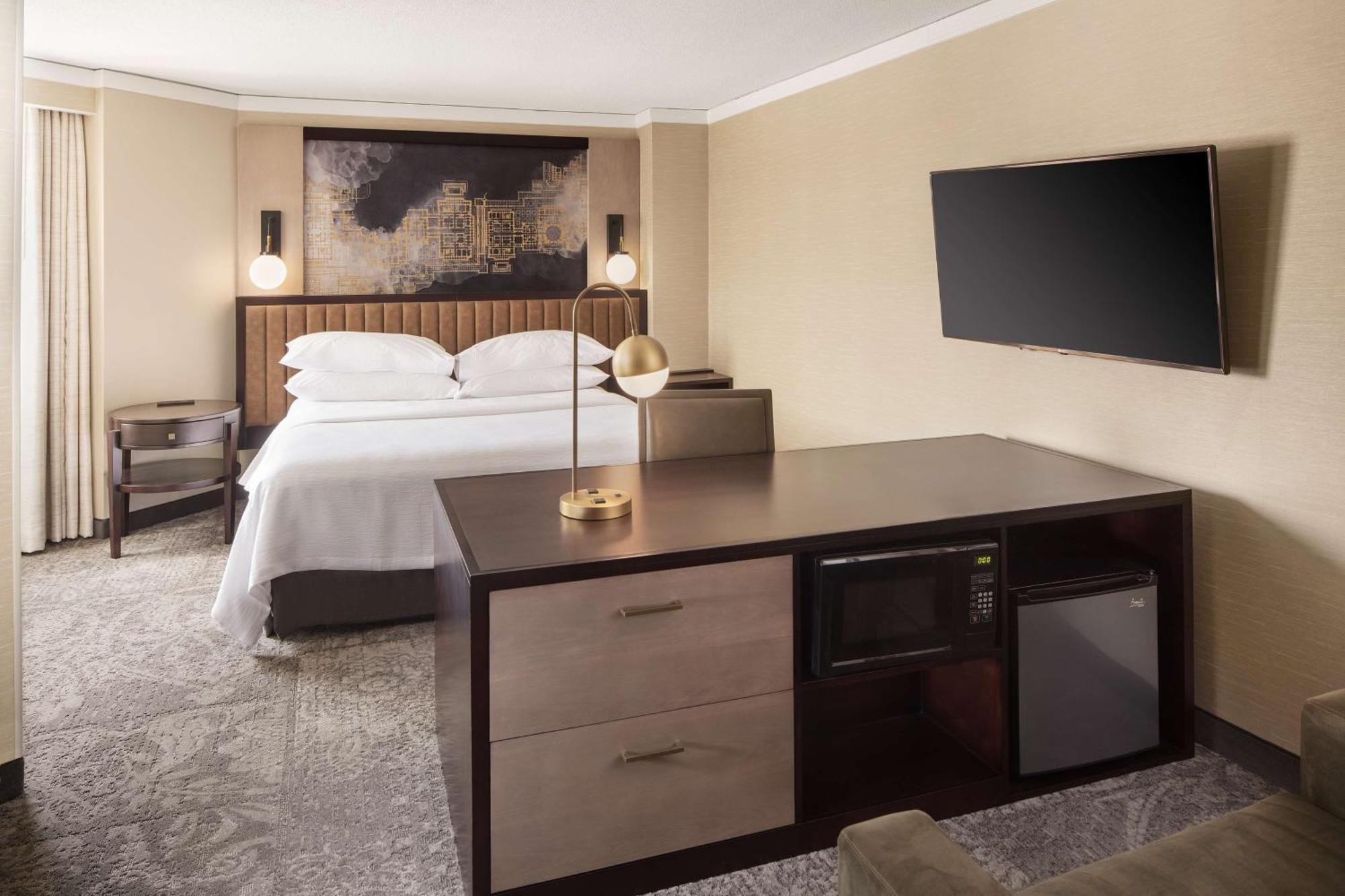 Embassy Suites Tysons Corner Eksteriør billede
