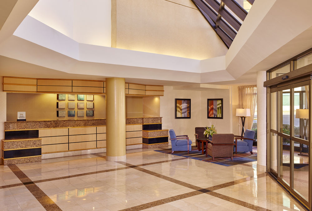 Embassy Suites Tysons Corner Eksteriør billede
