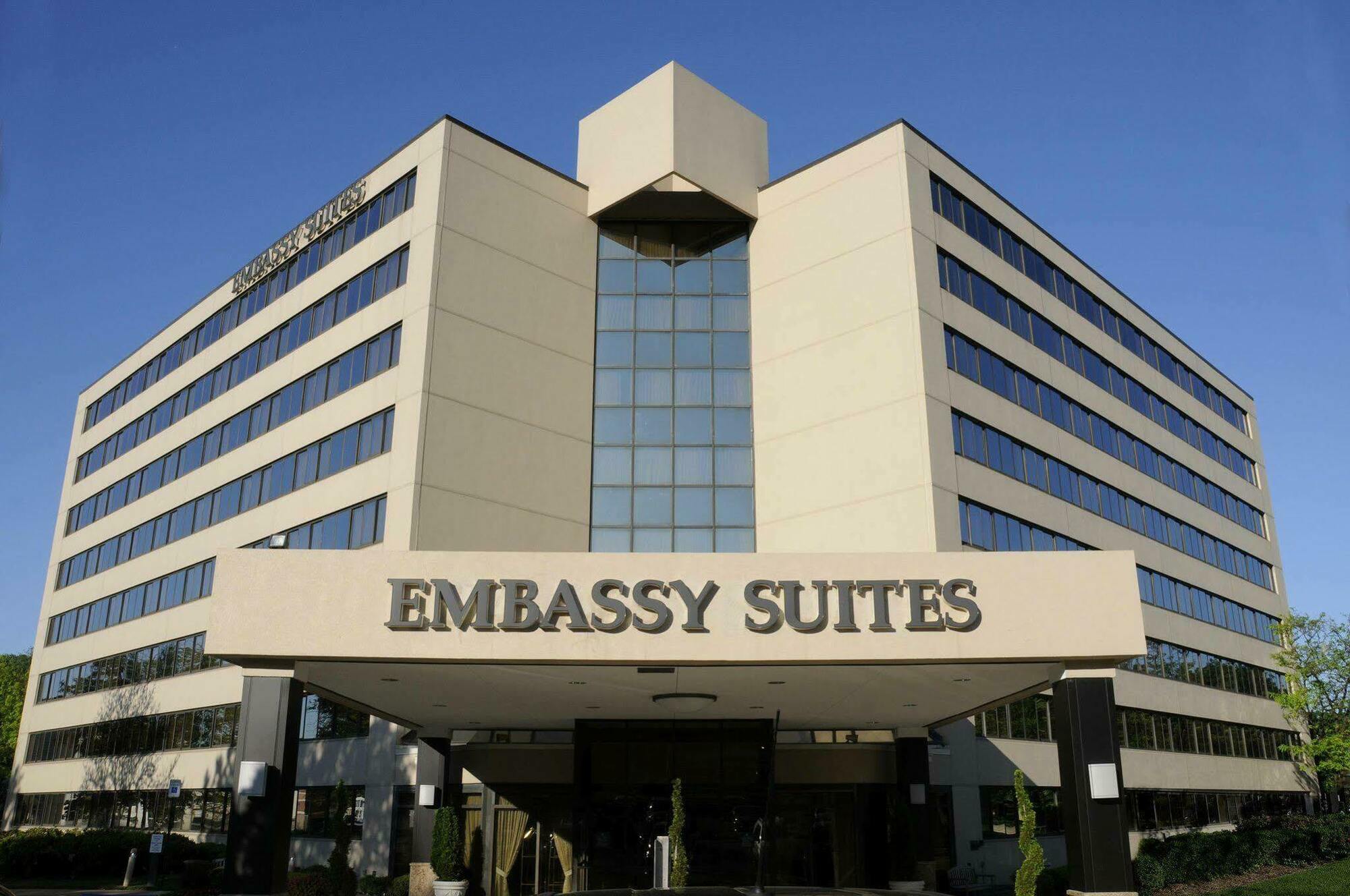 Embassy Suites Tysons Corner Eksteriør billede