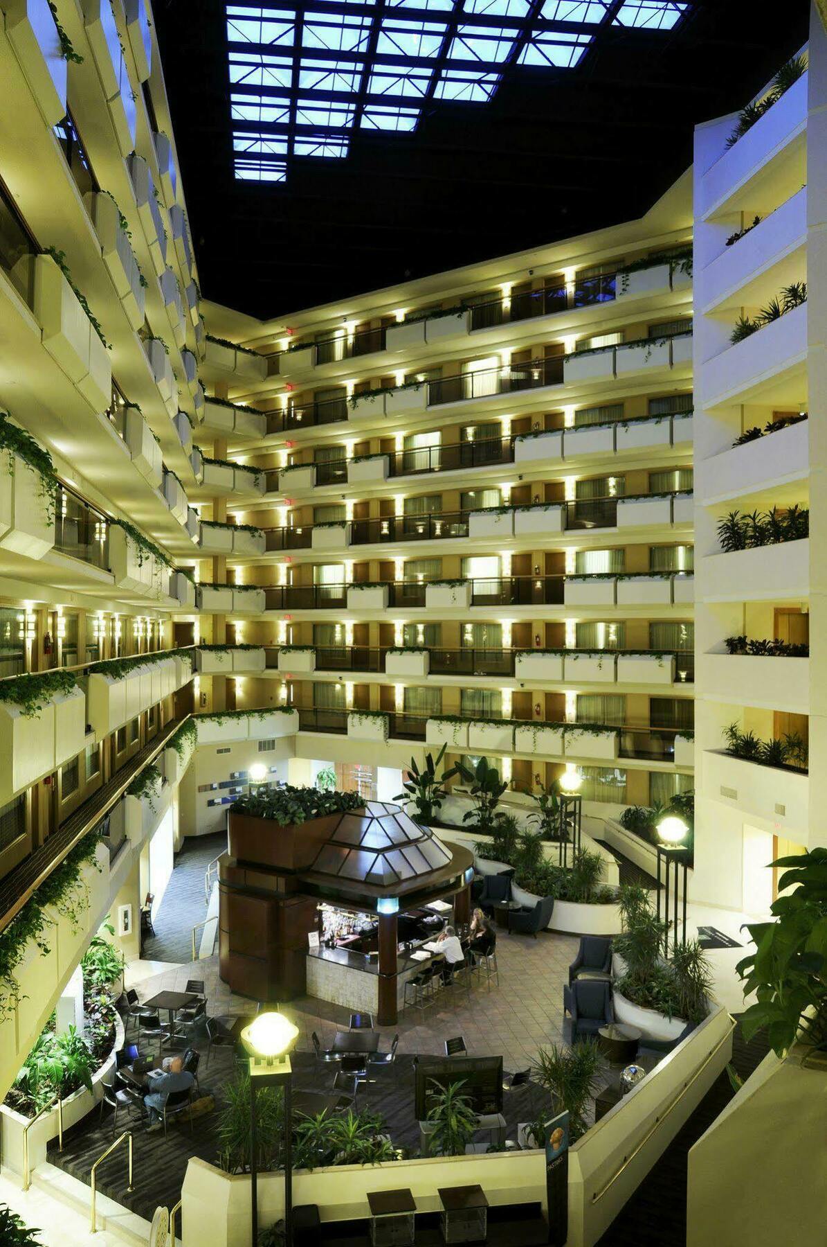 Embassy Suites Tysons Corner Interiør billede